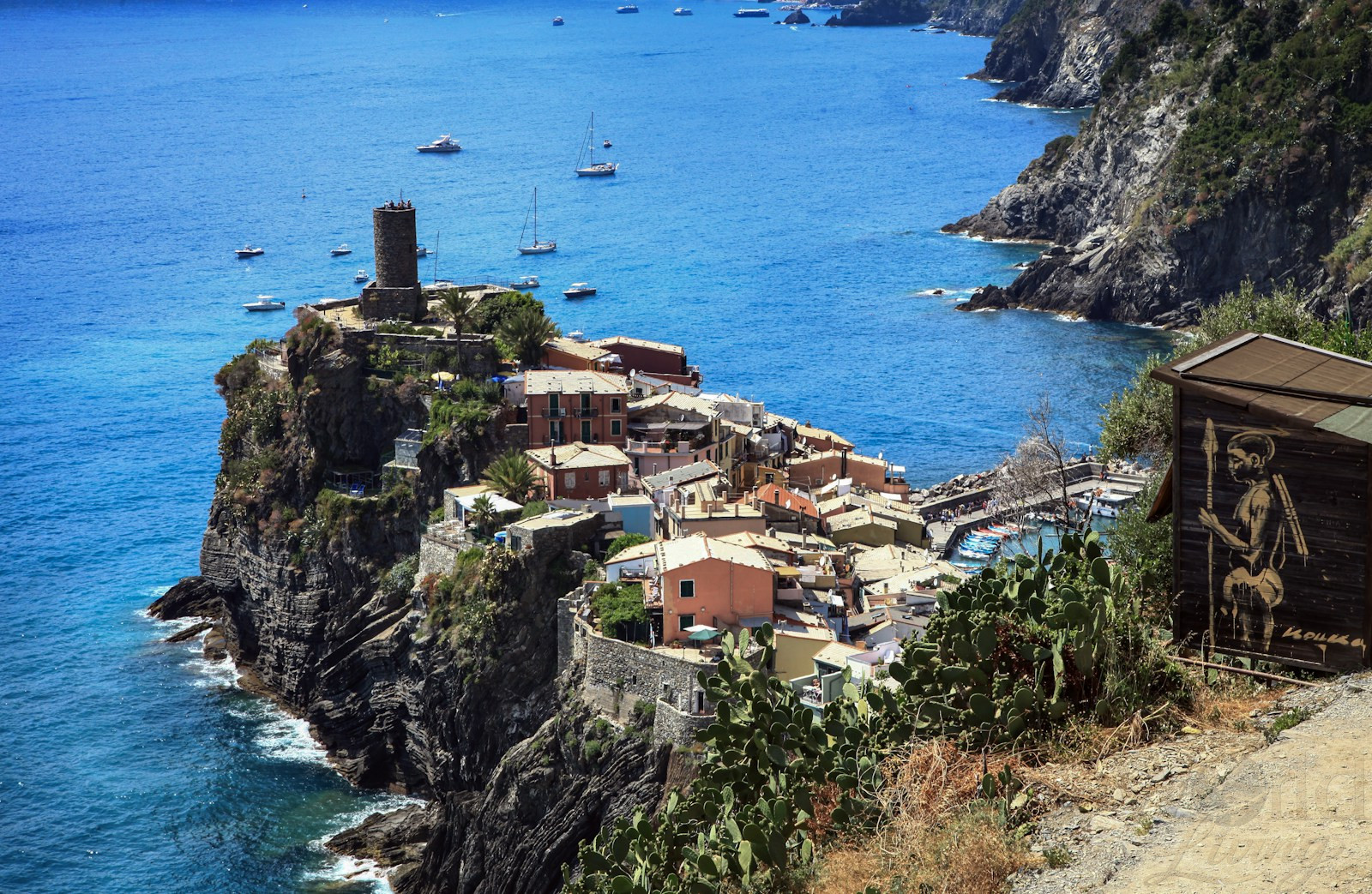 The Most Relaxing Solo Travel Experiences Around the World 3 Solo Travel. Experiences.
Relaxing Solo Travel. Hike between the picturesque villages of Cinque Terre for stunning coastal views.