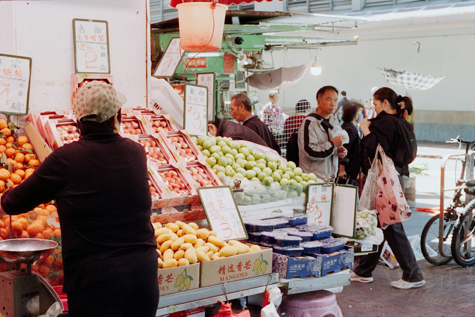 How to Choose the Right Destination Based on Your Budget 2 How to Choose the Right Destination Based on Your Budget. Exploring local markets can be a delicious and cost-effective way to experience a new culture.