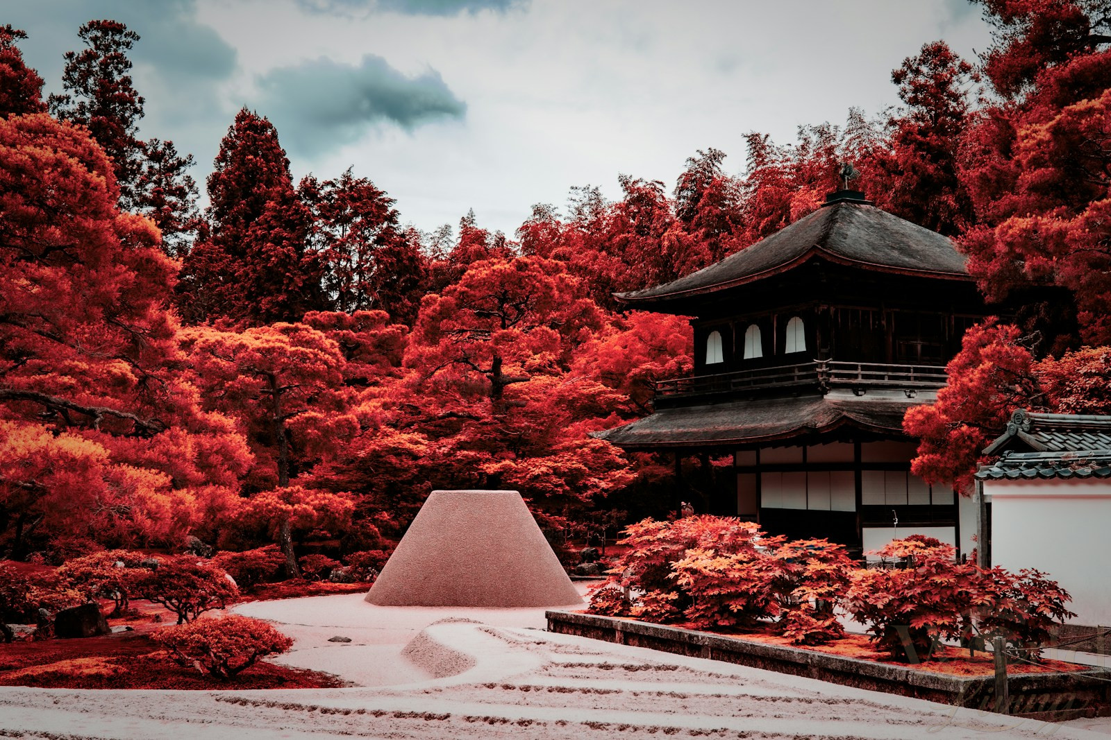 The Most Relaxing Solo Travel Experiences Around the World 2 Solo Travel. Experiences.
Relaxing Solo Travel. Find serenity in the meticulously crafted Zen gardens of Kyoto.