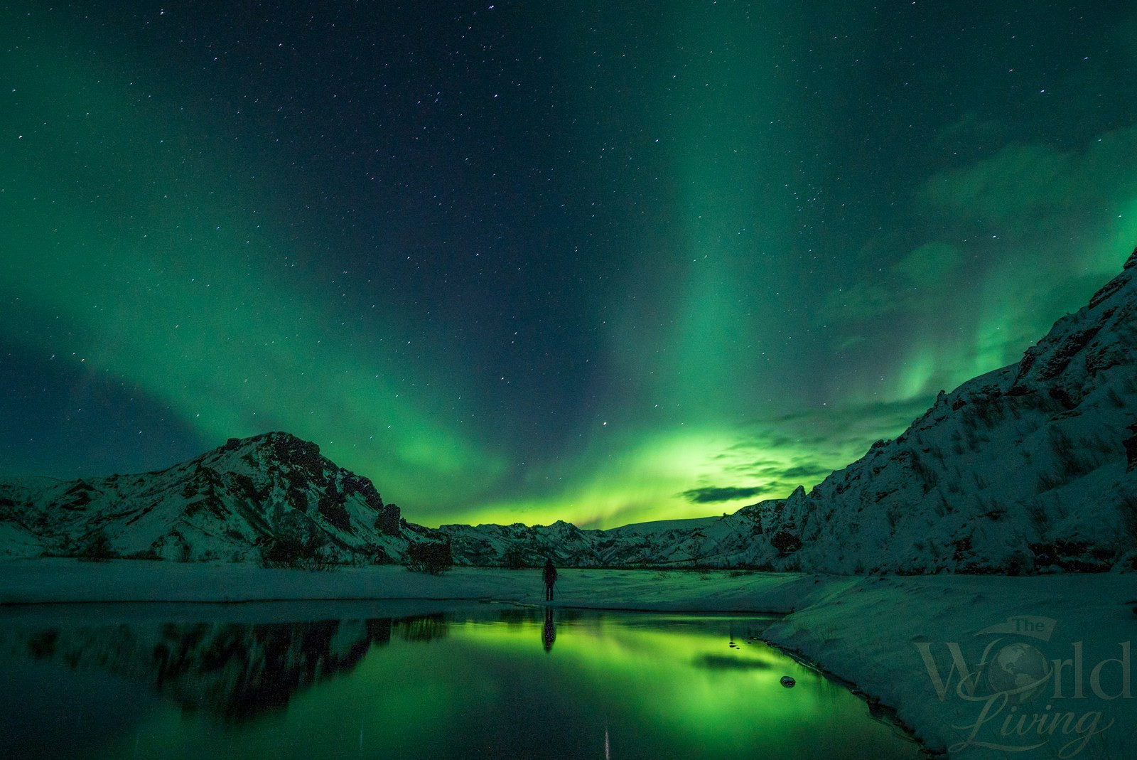 Travel Experiences That Feel Like a Dream 3 Travel Experiences. Experiencing the enchanting Northern Lights in Iceland.