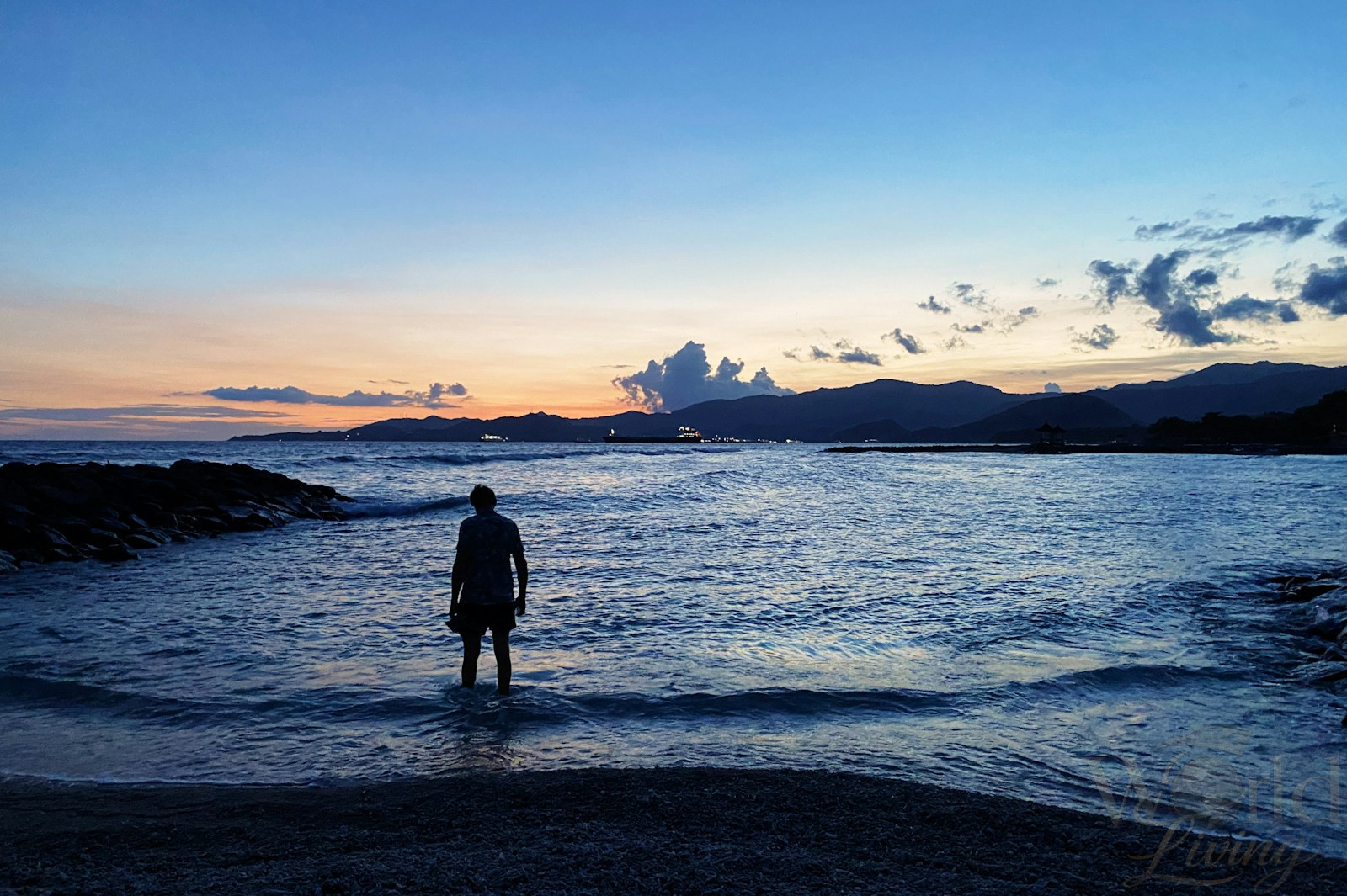 What Makes Solo Travel So Addictive 3 Solo Travel. Freedom of Solo Travel. Discovering hidden gems is a rewarding aspect of traveling solo. Self-Discovery